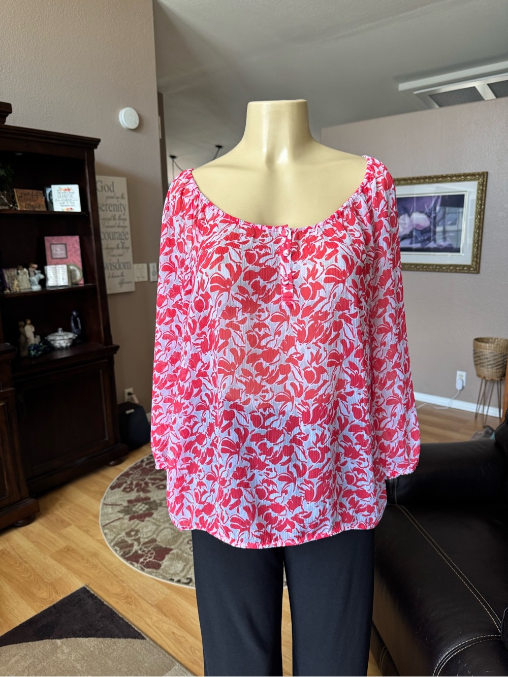 Liz Claiborne sheer red & white floral scoop neck blouse-size XL - Picture 6 of 10